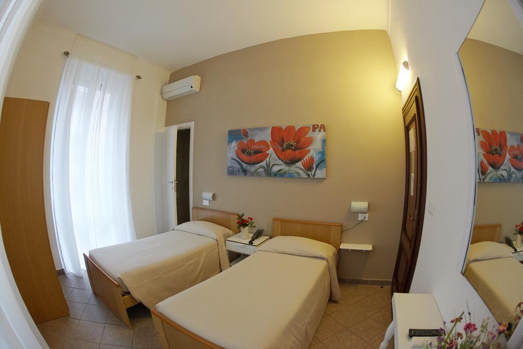 Hotel Lydia Alassio Szoba fotó