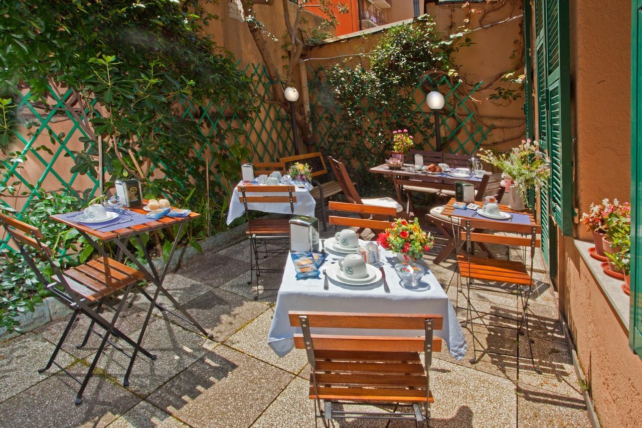 Hotel Lydia Alassio Kültér fotó