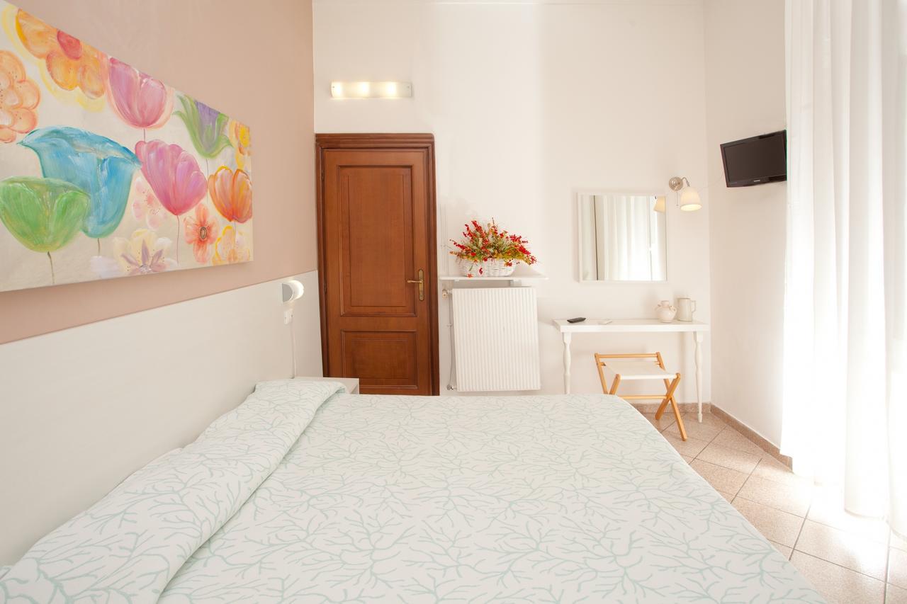 Hotel Lydia Alassio Kültér fotó